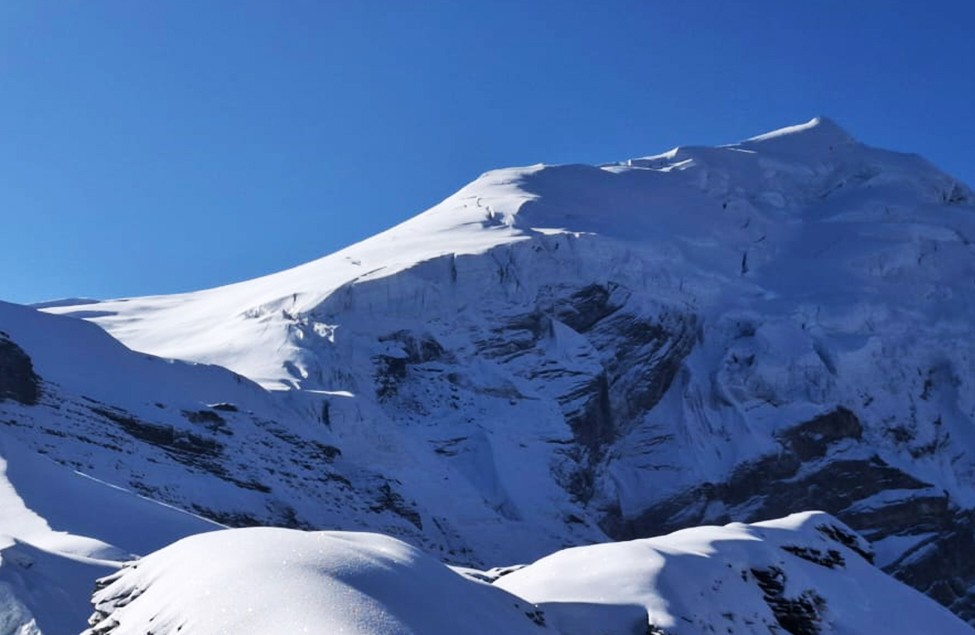 Views from Chulu West Peak