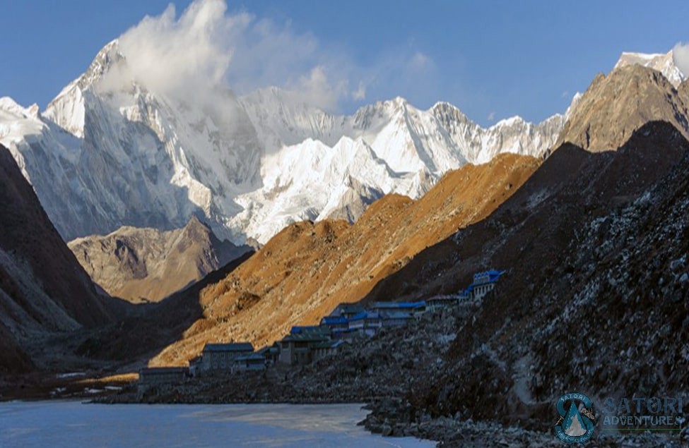 gokyo lake trek-mountain flight-jungle safari-pokhara tour